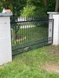 custom iron fences custom iron fences